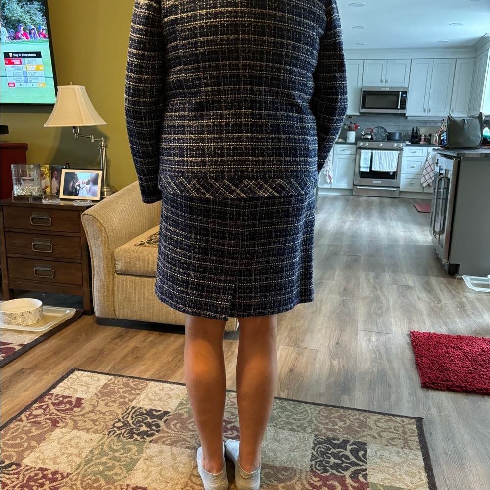 Karen Scott skirt suit